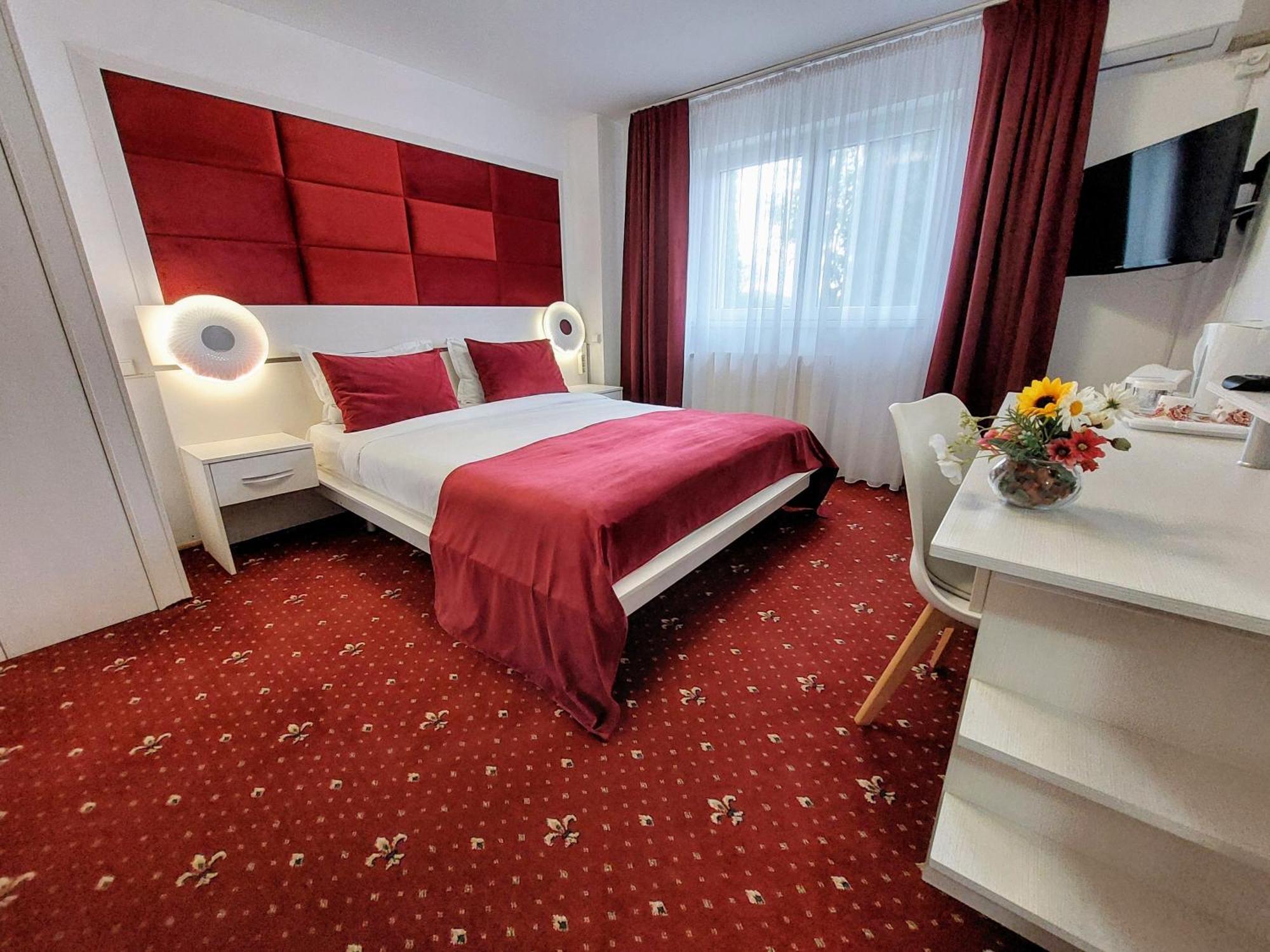 Pension Casablanca Hotel Къмпина Екстериор снимка